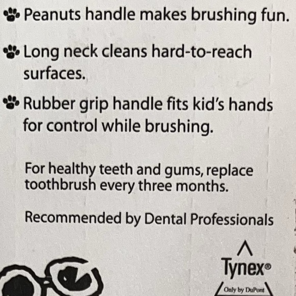 🍄NEW Snoopy & Gang Peanuts 2 Pk Toothbrushes Vintage Soft Kids Collectible - Picture 5 of 8